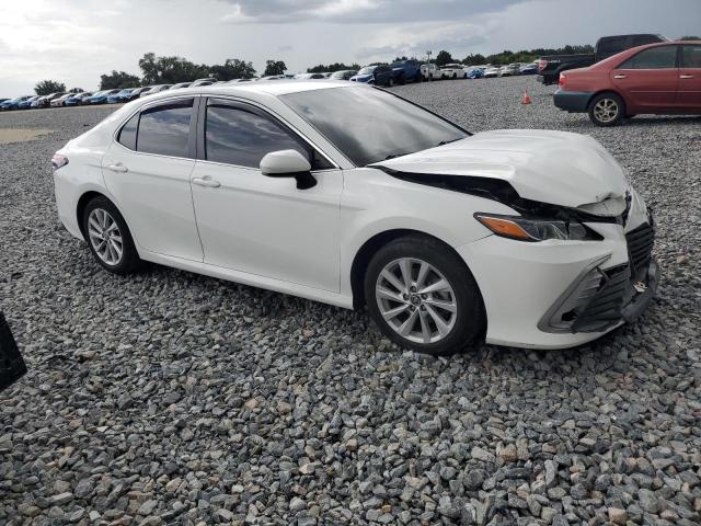2021 TOYOTA CAMRY LE 4T1C11AK8MU472697