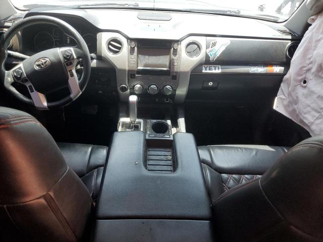 2018 TOYOTA TUNDRA CREWMAX SR5 5TFDW5F15JX696604