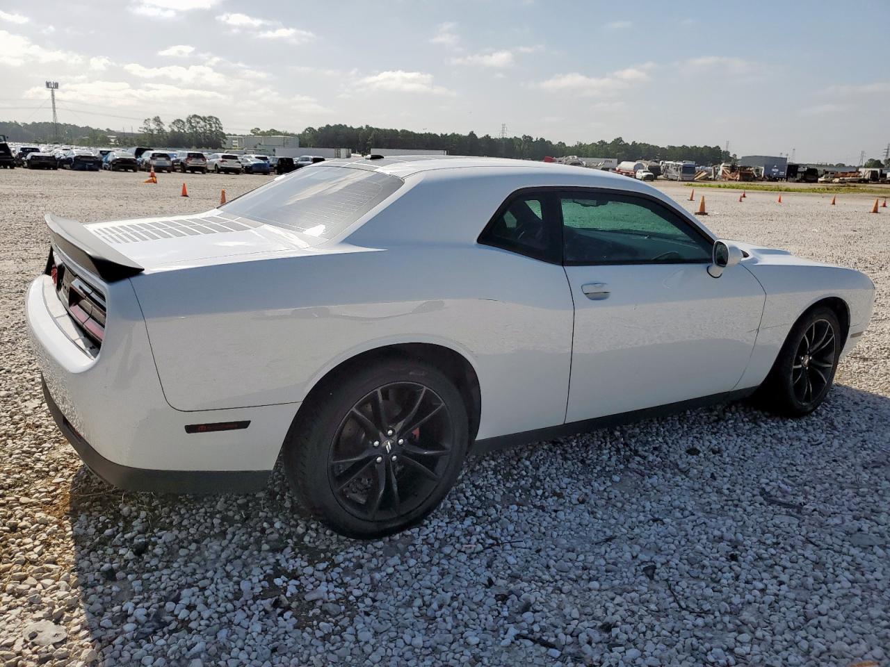 DODGE CHALLENGER SXT