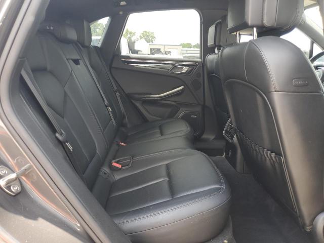 2018 PORSCHE MACAN WP1AA2A55JLB00018