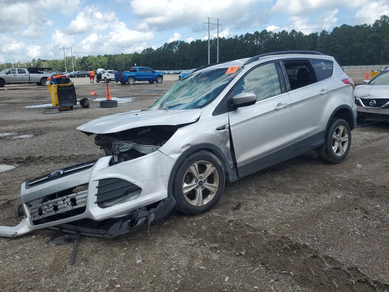 FORD ESCAPE SE