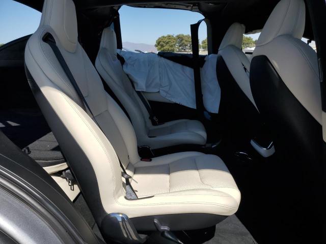 2025 TESLA MODEL X 7SAXCBE53SF464994