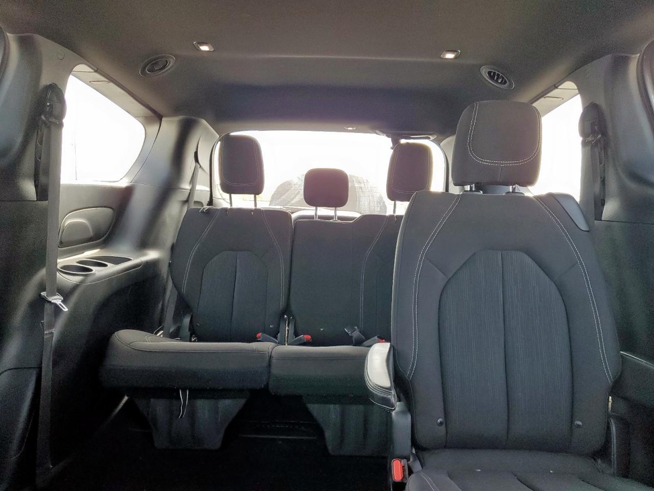 CHRYSLER PACIFICA TOURING PLUS