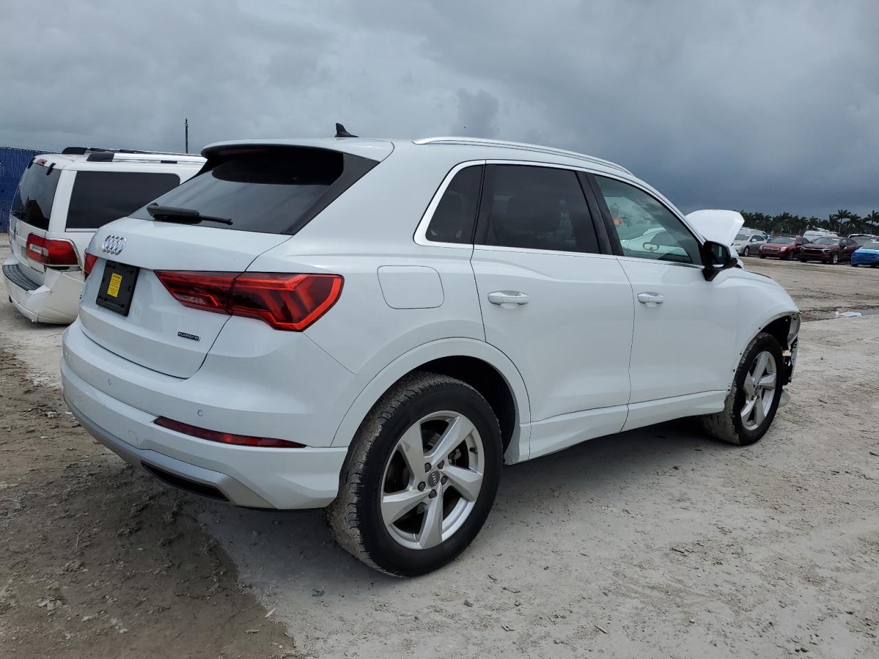 AUDI Q3 PREMIUM