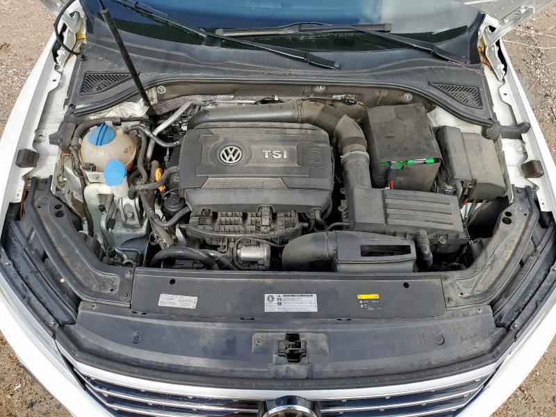 2017 VOLKSWAGEN PASSAT SE 1VWGT7A31HC049061