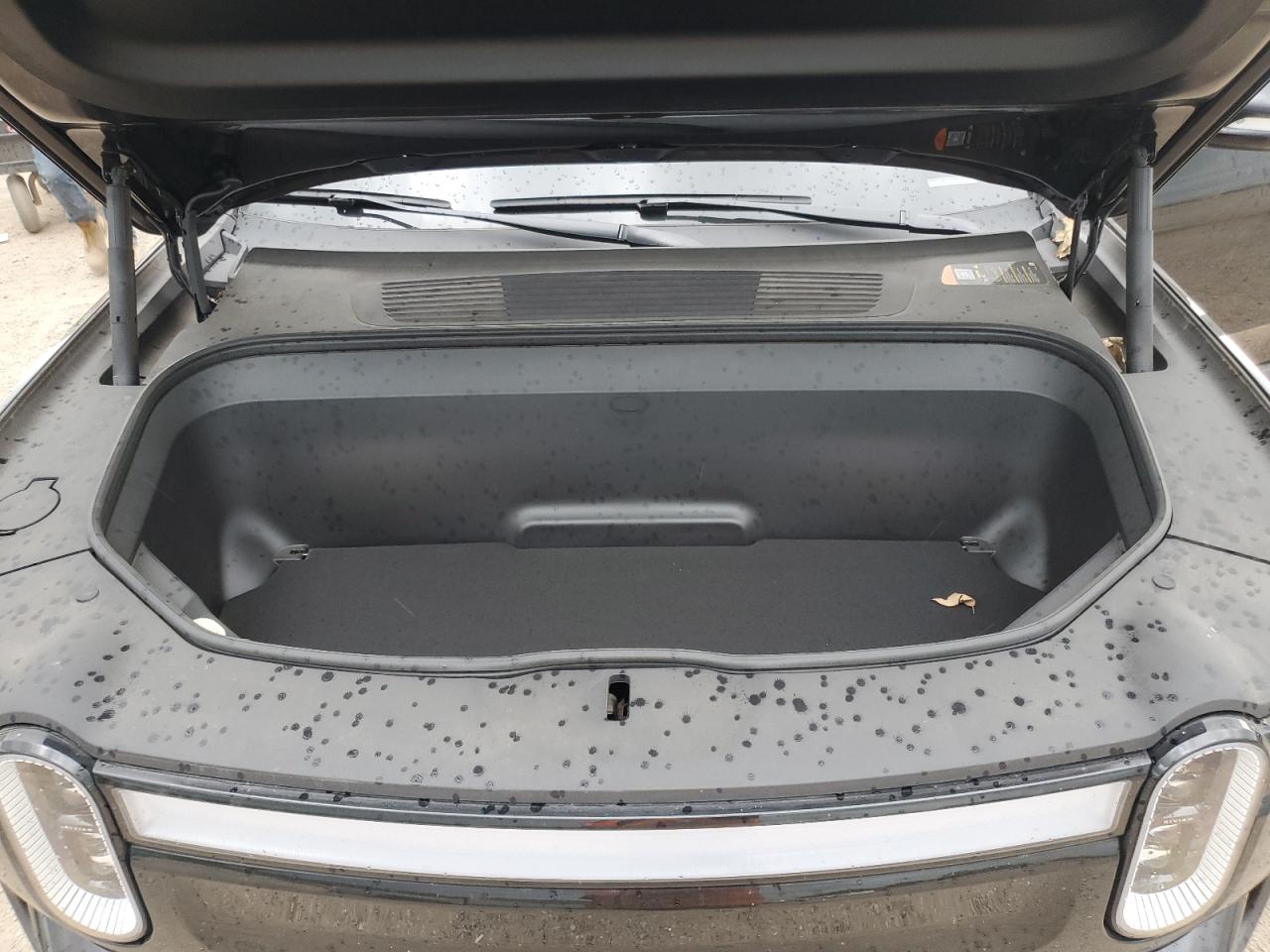 RIVIAN R1S ADVENTURE