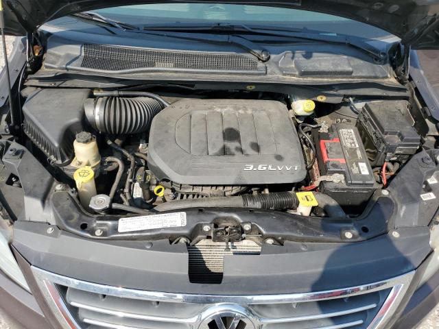 2011 VOLKSWAGEN ROUTAN SE - 2V4RW3DG5BR670723
