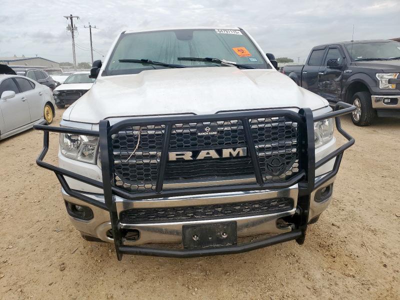 2019 RAM 1500 BIG H 1C6RREFT8KN548370