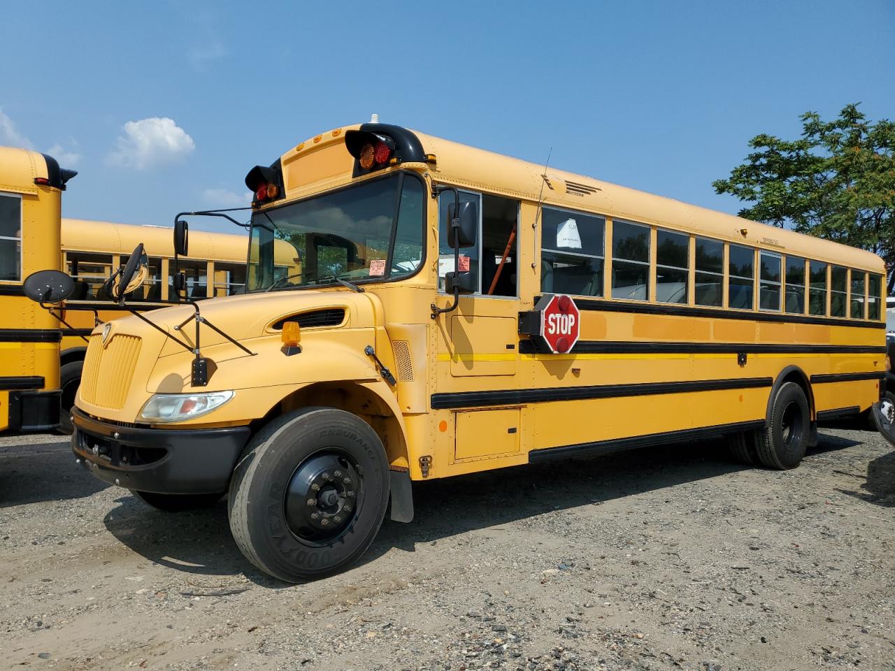 Lot #3208785373 2014 IC CORPORATION 3000 CE