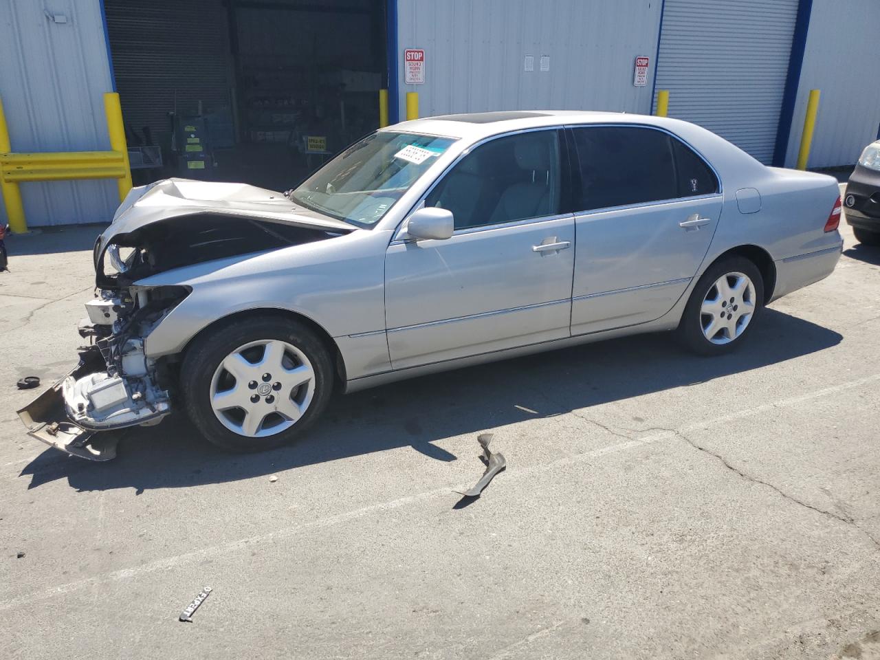  Salvage Lexus LS
