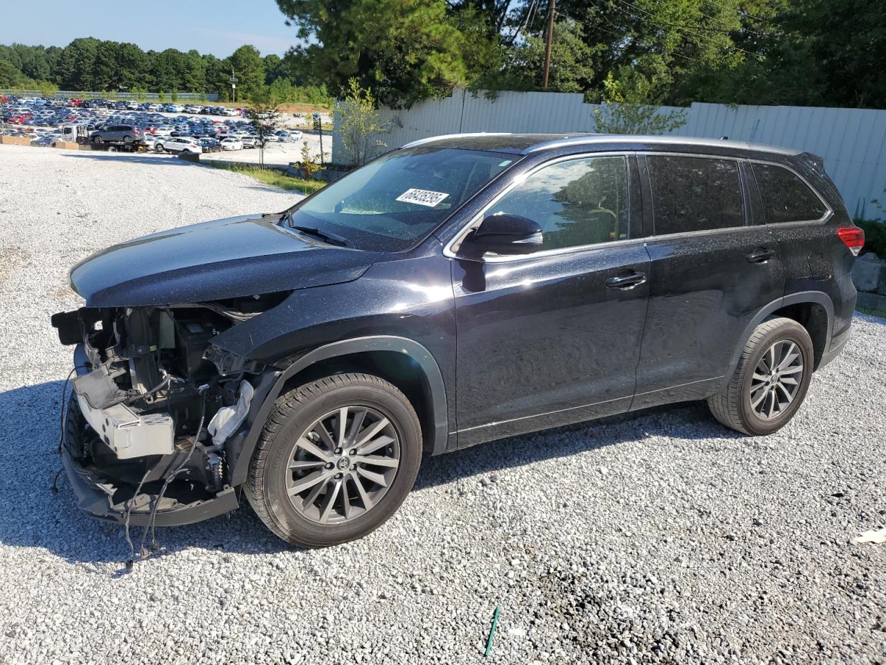 TOYOTA HIGHLANDER SE