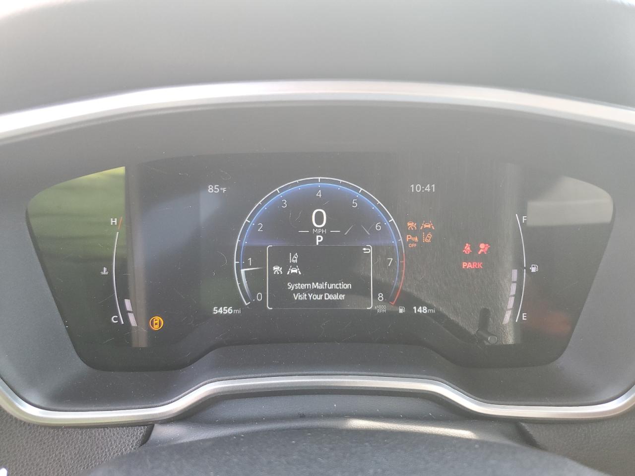 TOYOTA COROLLA CROSS XLE