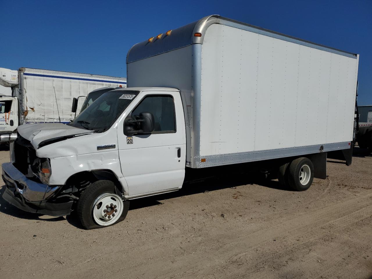 FORD ECONOLINE E450 SUPER DUTY CUTAWAY VAN