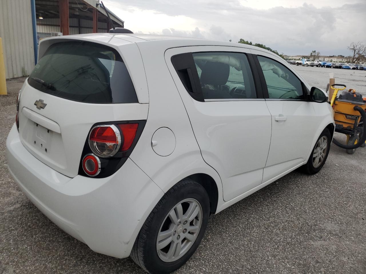 Chevrolet Sonic lt 2016