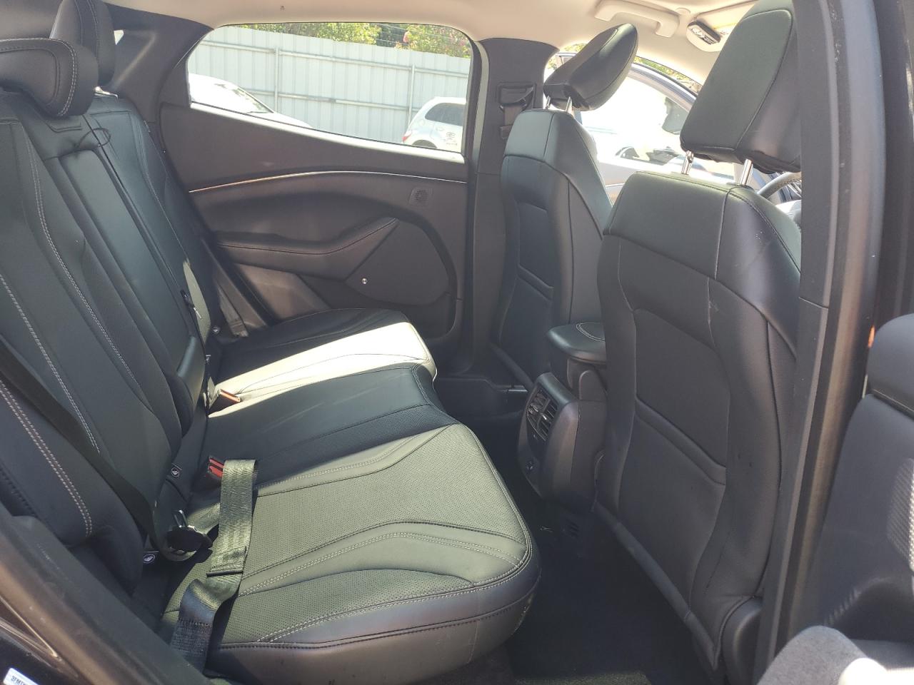 FORD MUSTANG PREMIUM