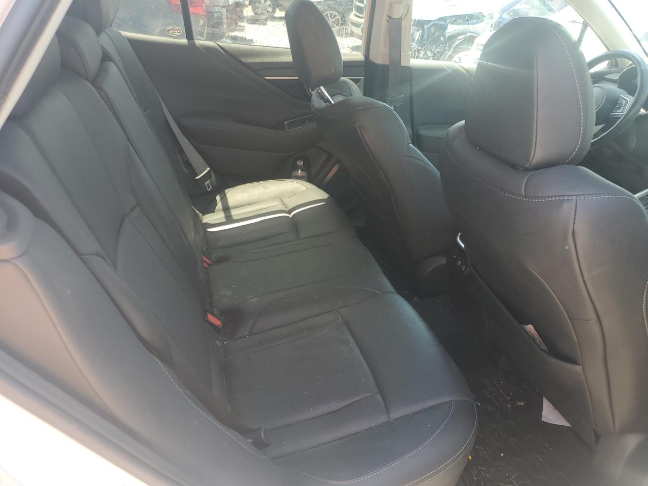 SUBARU OUTBACK LIMITED