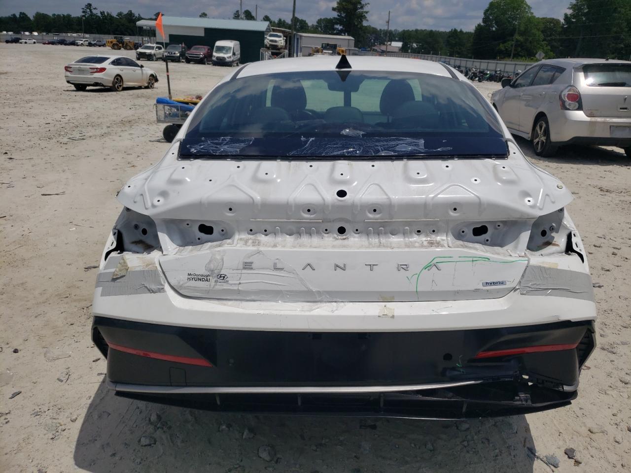 HYUNDAI ELANTRA LIMITED