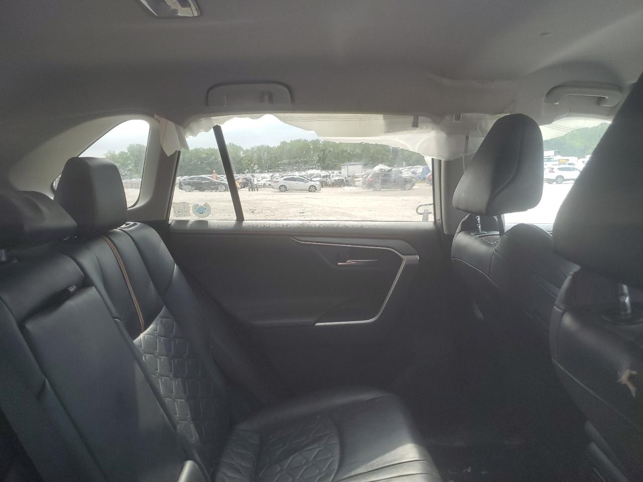 TOYOTA RAV4 ADVENTURE