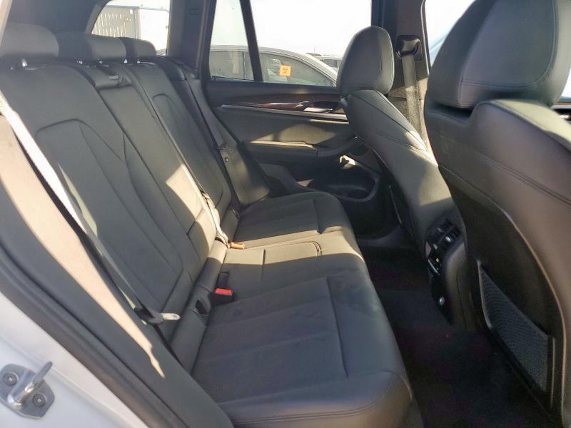 2019 BMW X3 SDRIVE3 5UXTR7C5XKLF33625