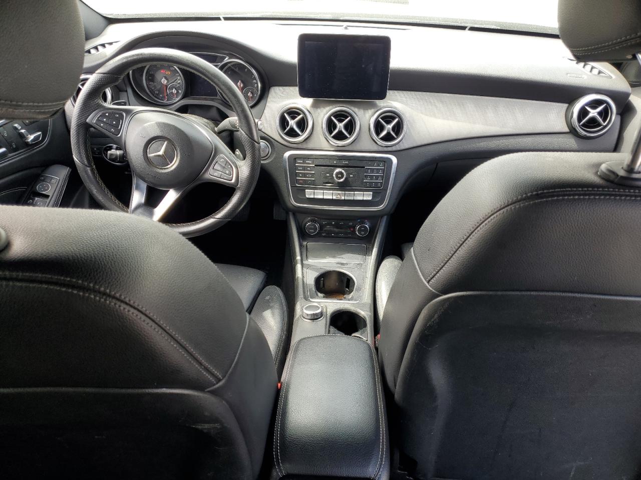 MERCEDES-BENZ GLA-CLASS 250