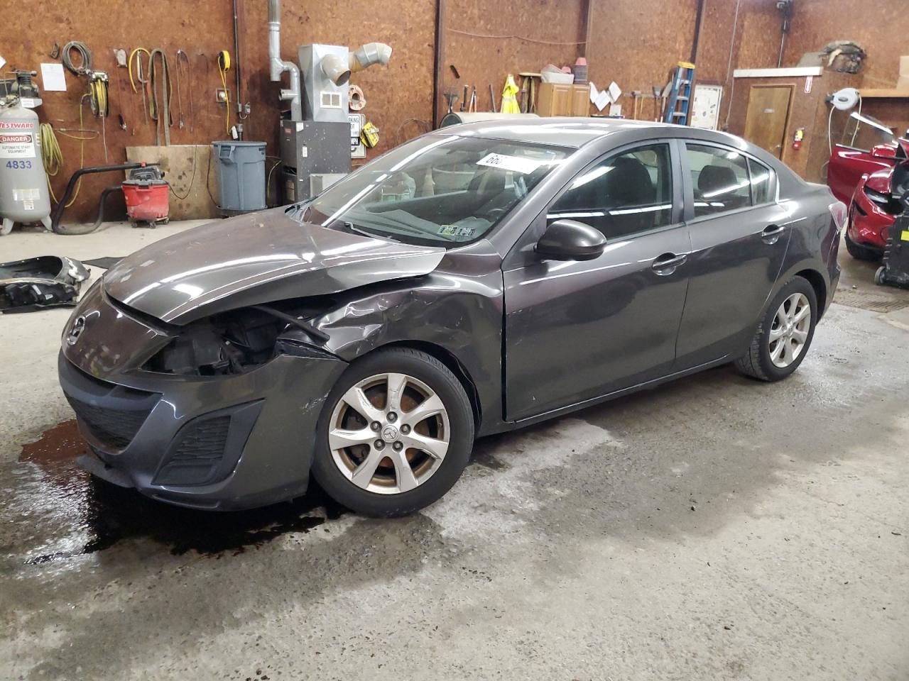 MAZDA 3 I