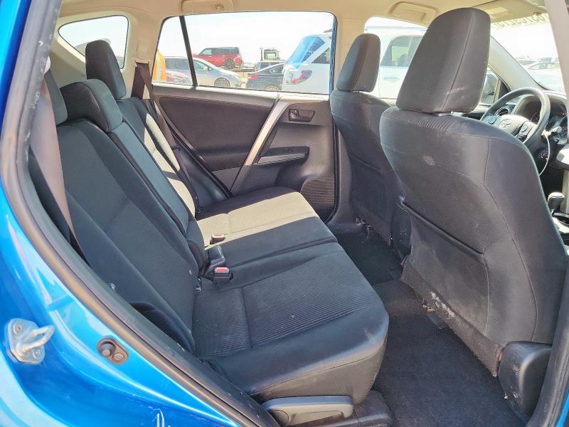 2018 TOYOTA RAV4 LE - JTMZFREV5JJ744896