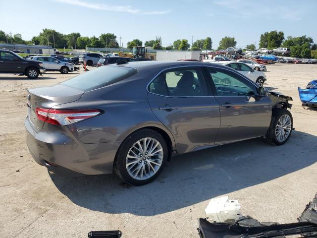 2018 TOYOTA CAMRY L 4T1B11HK2JU050356