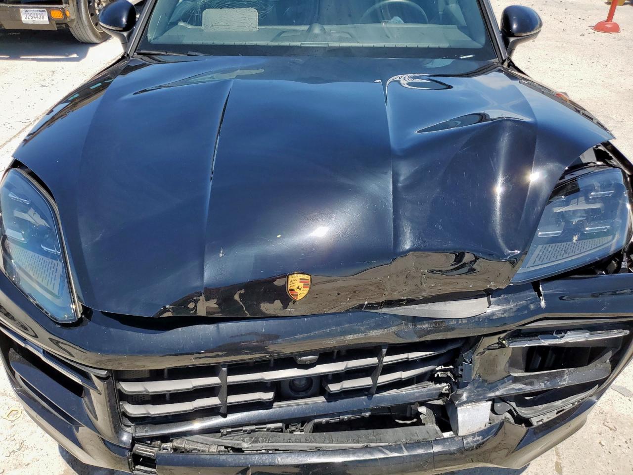 PORSCHE CAYENNE COUPE