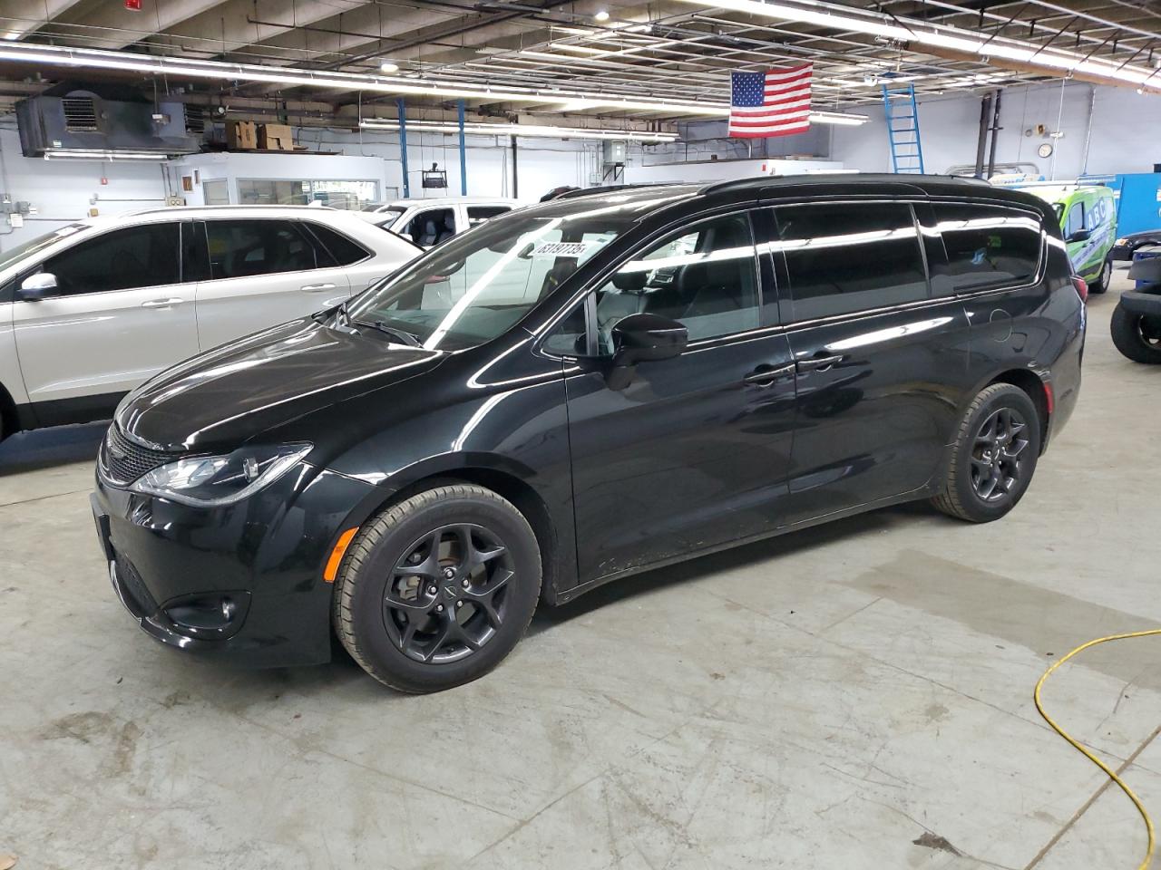 CHRYSLER PACIFICA TOURING L