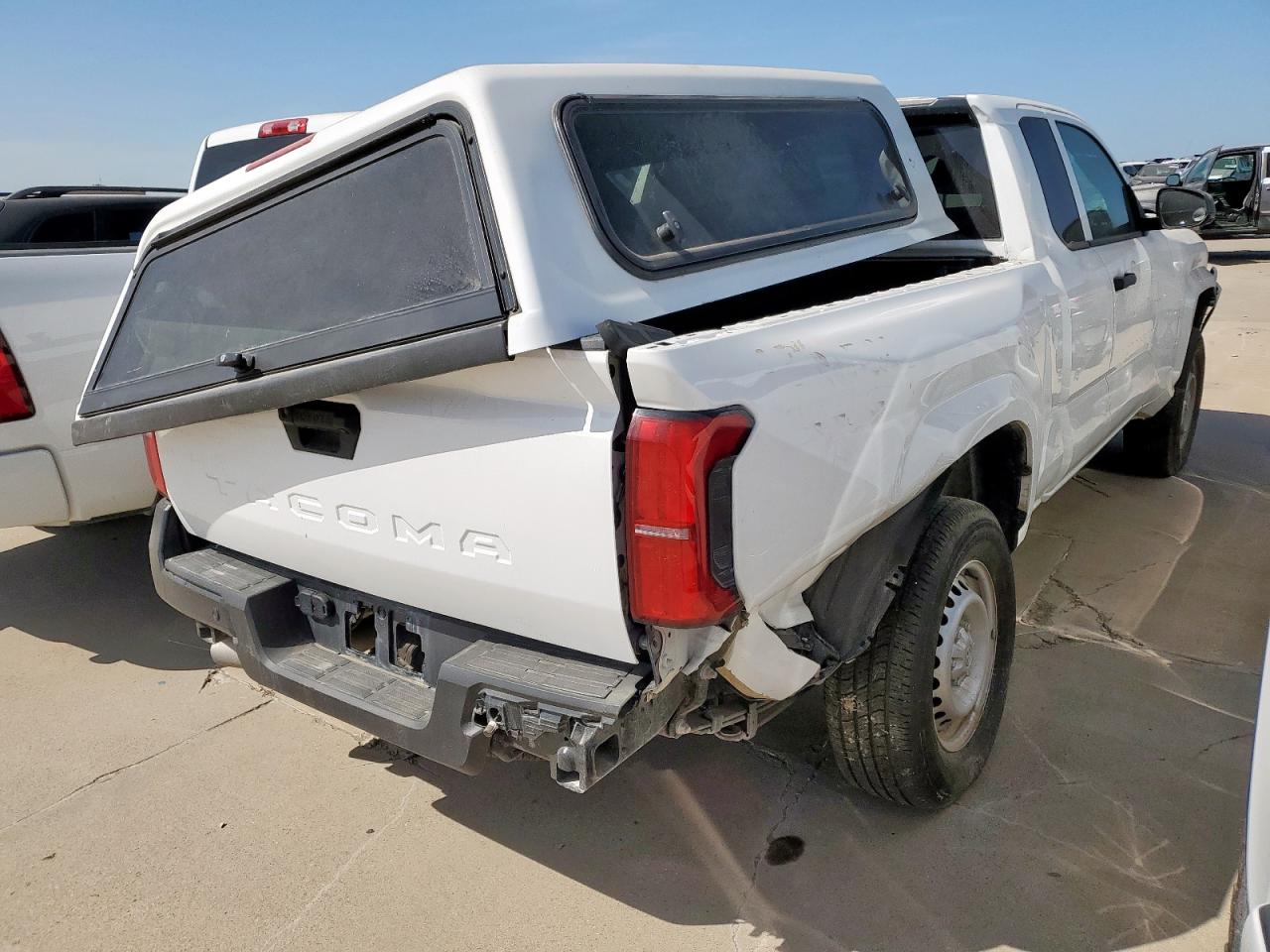 TOYOTA TACOMA XTRACAB