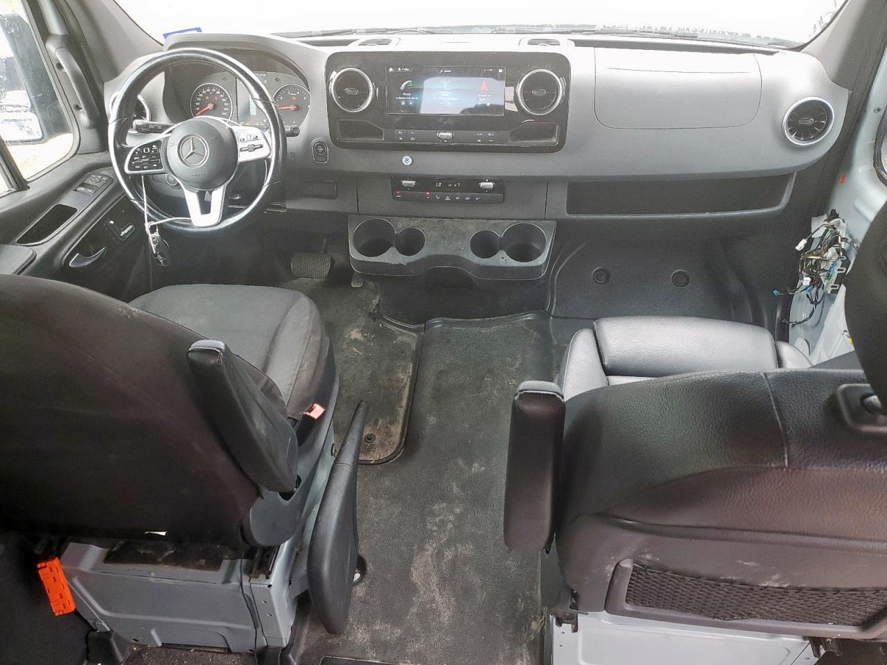 MERCEDES-BENZ SPRINTER 1500