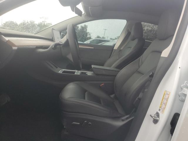 2024 TESLA MODEL Y 7SAYGAEE9RF121975