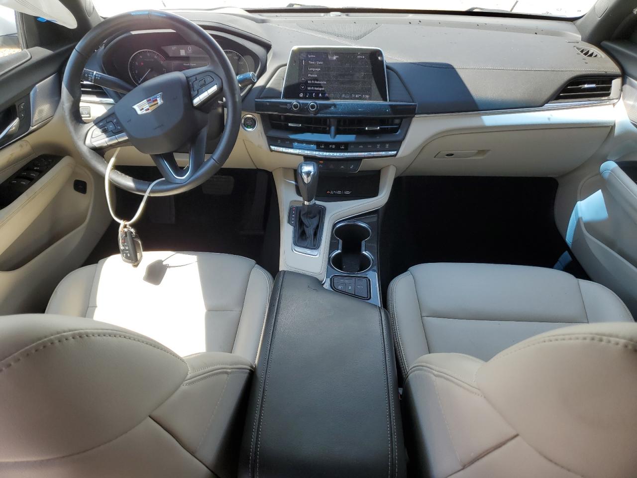 CADILLAC CT4 LUXURY +