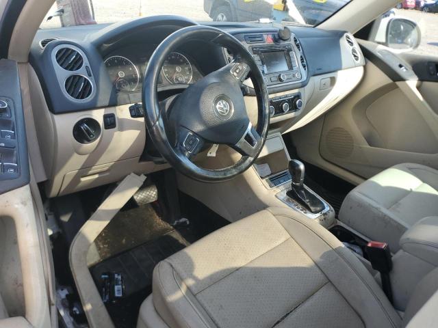 2011 VOLKSWAGEN TIGUAN S - WVGAV7AXXBW551560