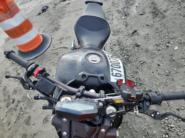 2016 YAMAHA FZ09 JYARN33E2GA010692