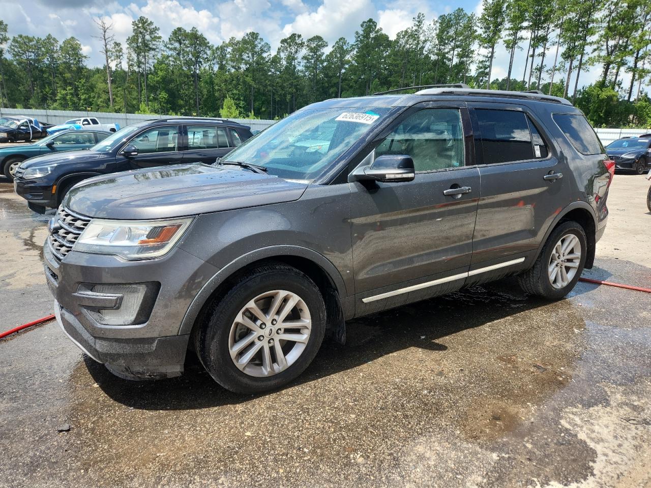 FORD EXPLORER XLT