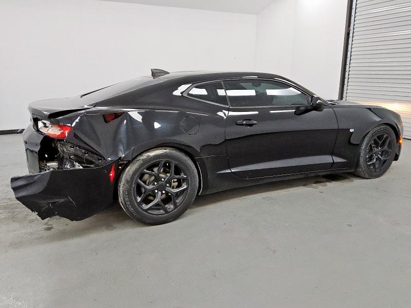 2018 CHEVROLET CAMARO LT 1G1FB1RXXJ0104760