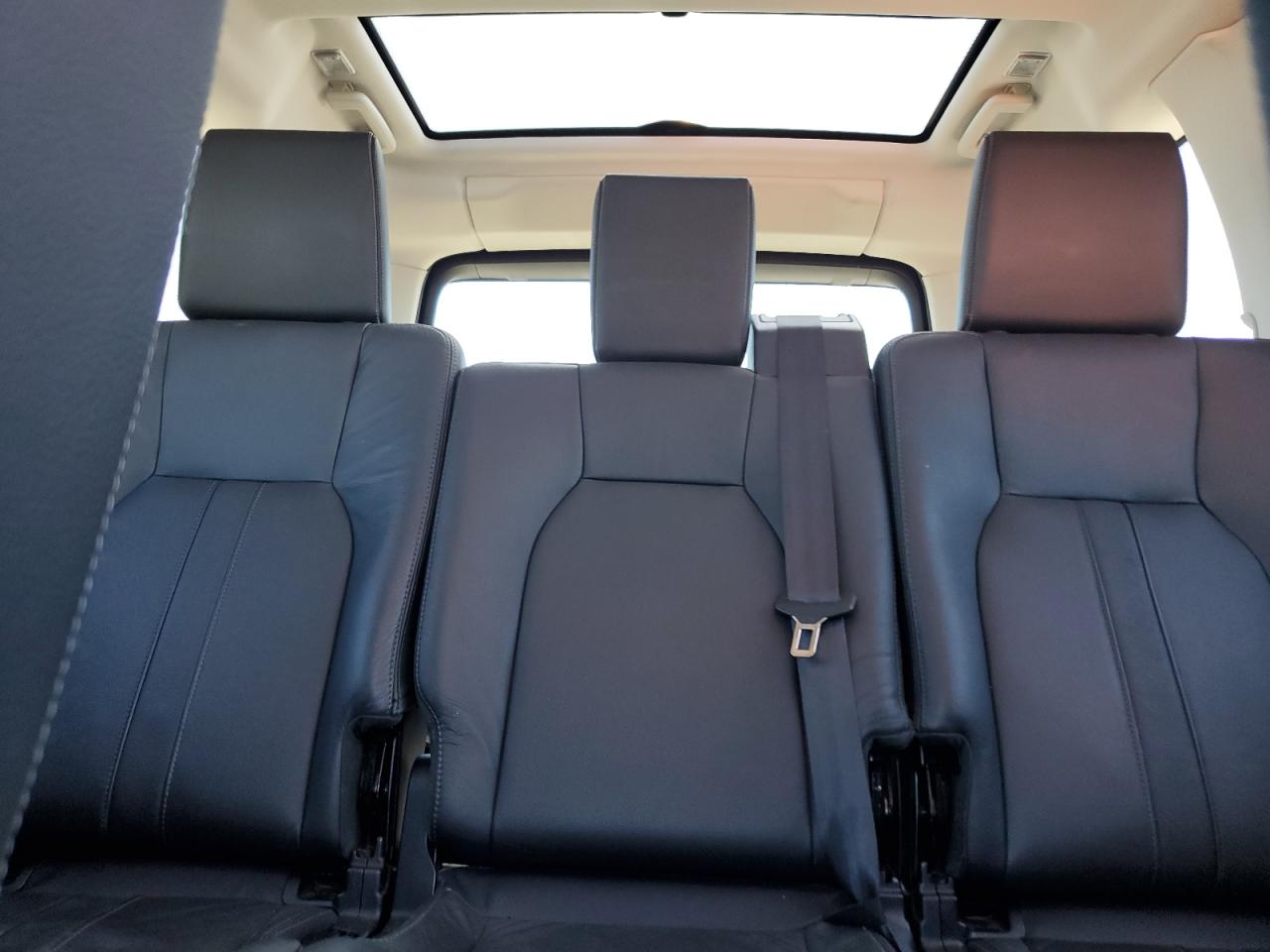 LAND ROVER LR4 HSE PLUS