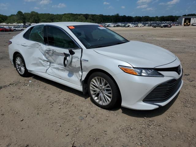 2018 TOYOTA CAMRY HYBRID 4T1B21HK9JU007825
