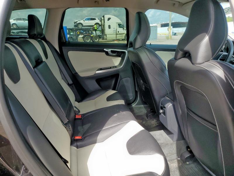 2017 VOLVO XC60 T5 DY YV440MDR7H2141596