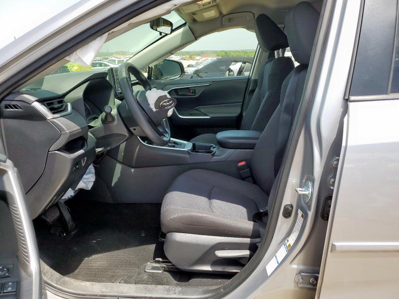 2019 TOYOTA RAV4 LE - JTMMWRFVXKD024180