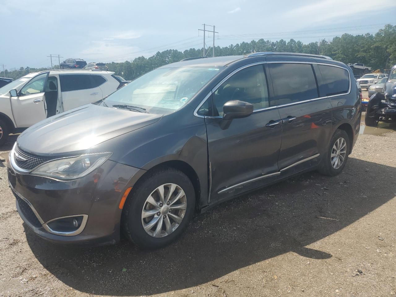 CHRYSLER PACIFICA TOURING L