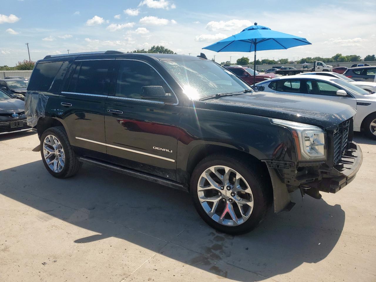 GMC YUKON DENALI