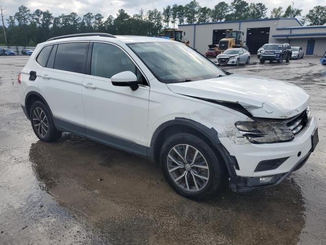 2018 VOLKSWAGEN TIGUAN SE - 3VV3B7AX3JM005513