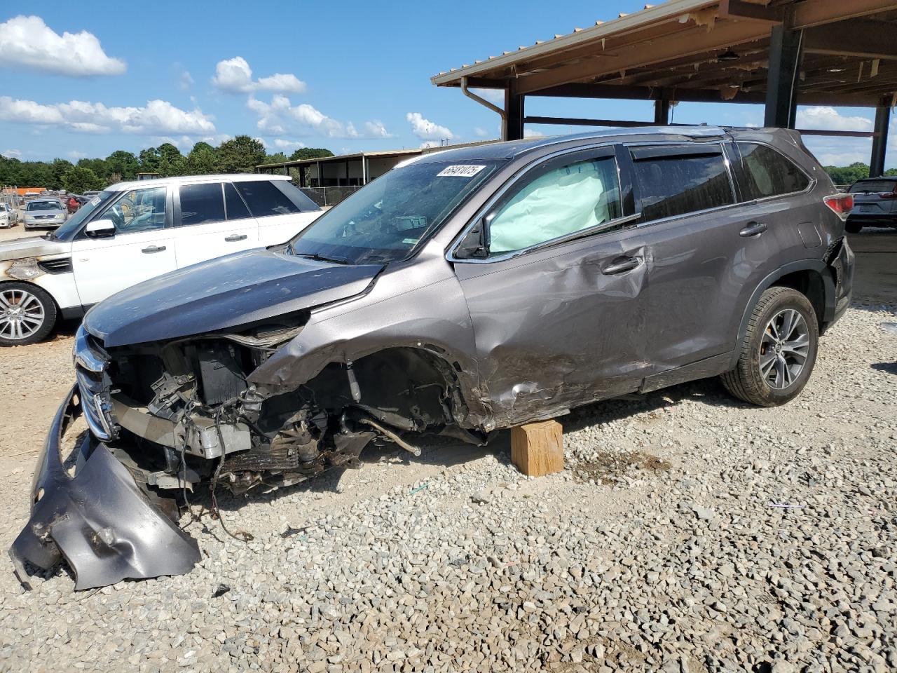 TOYOTA HIGHLANDER XLE