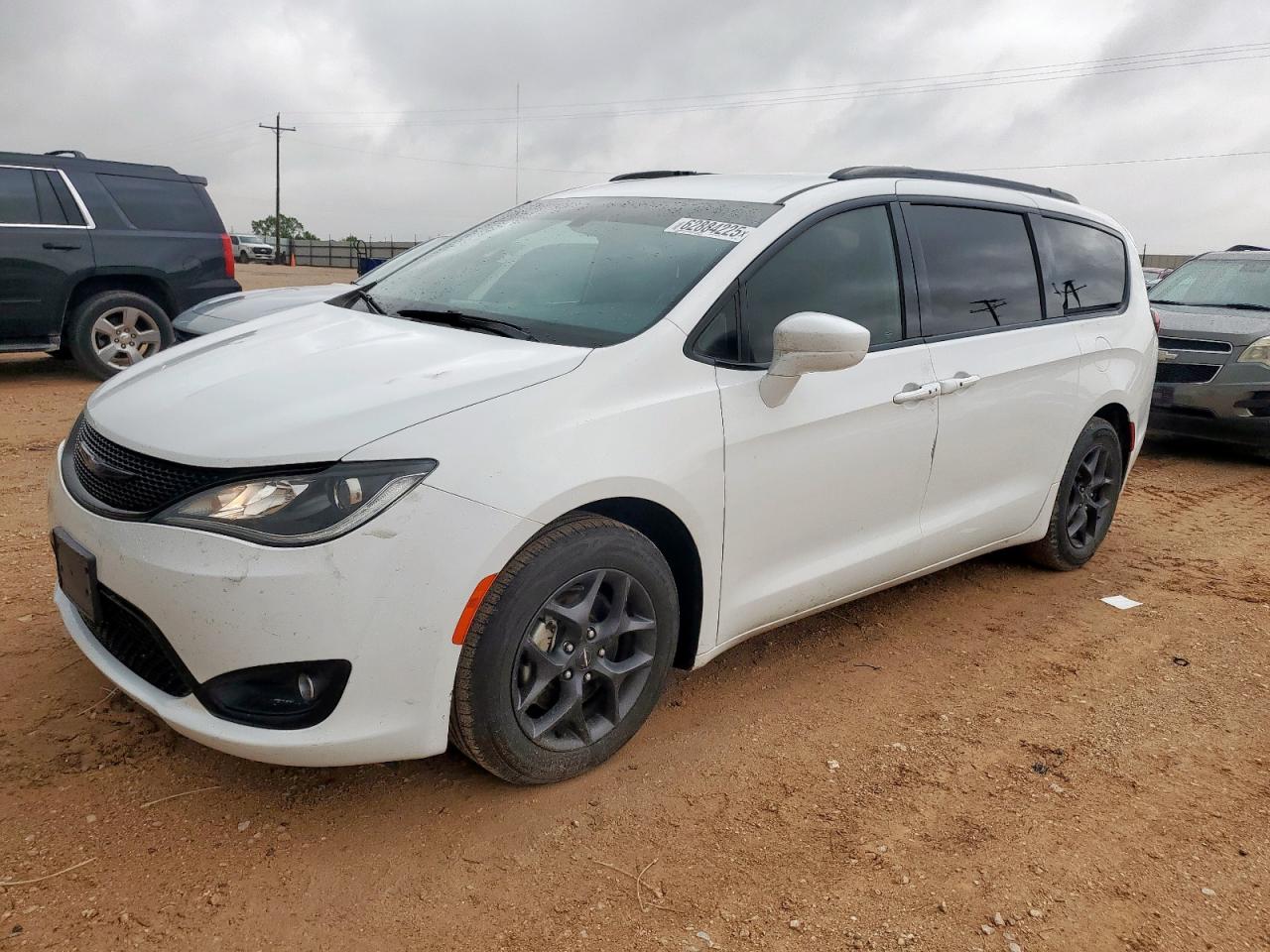 CHRYSLER PACIFICA TOURING