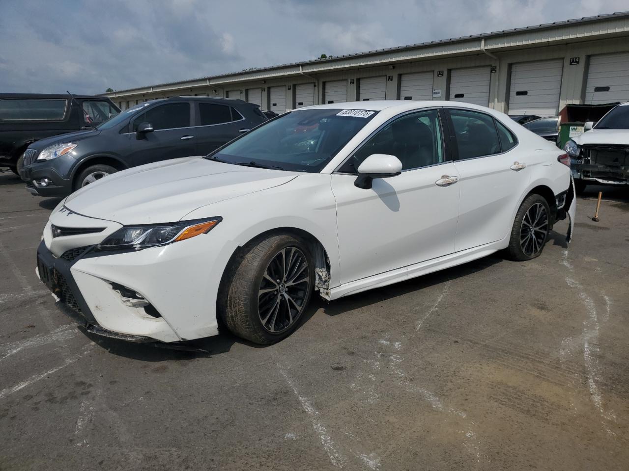 TOYOTA CAMRY SE