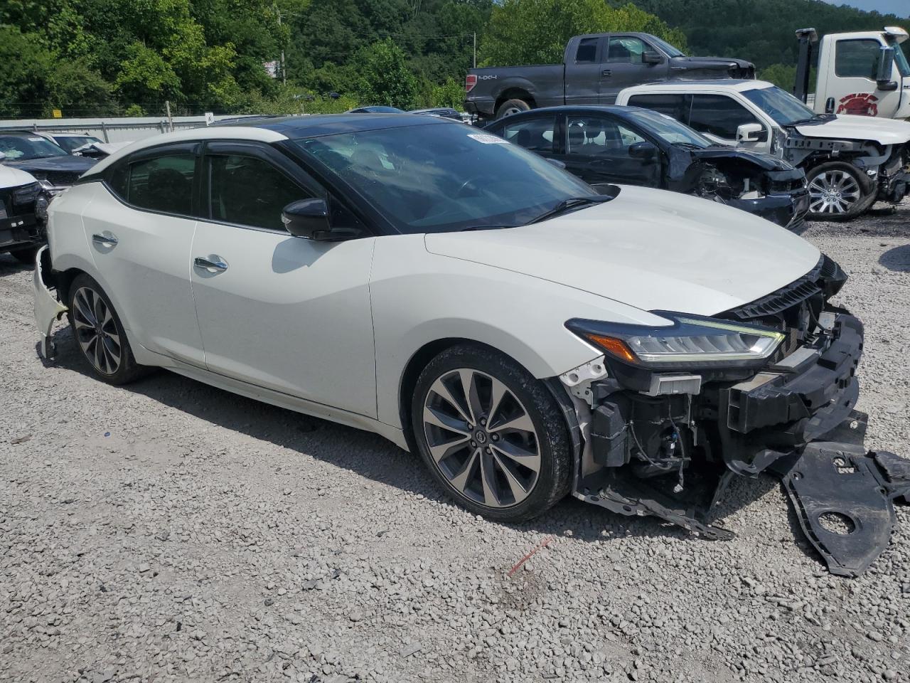 NISSAN MAXIMA PLATINUM