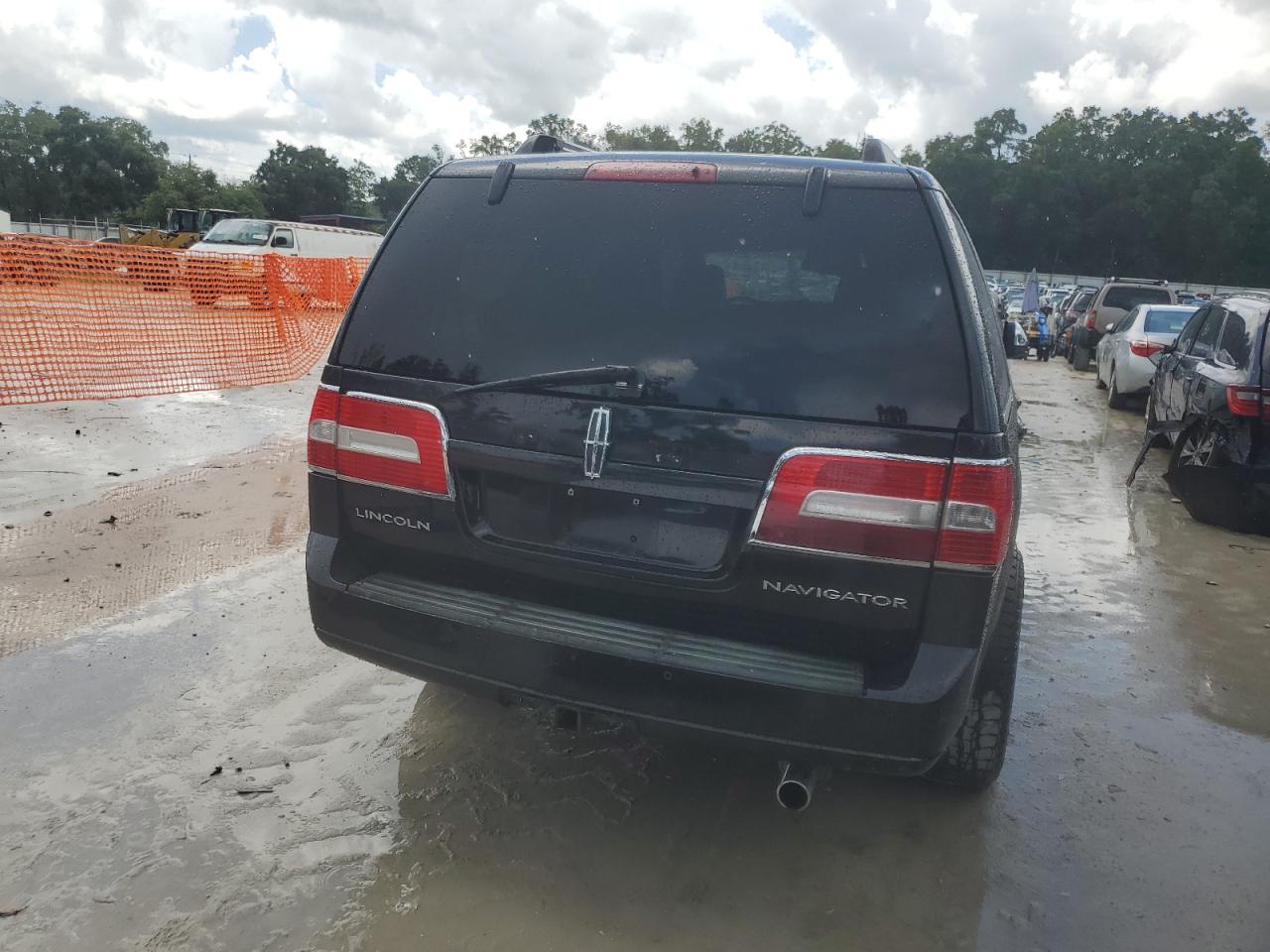 Lincoln Navigator 2011