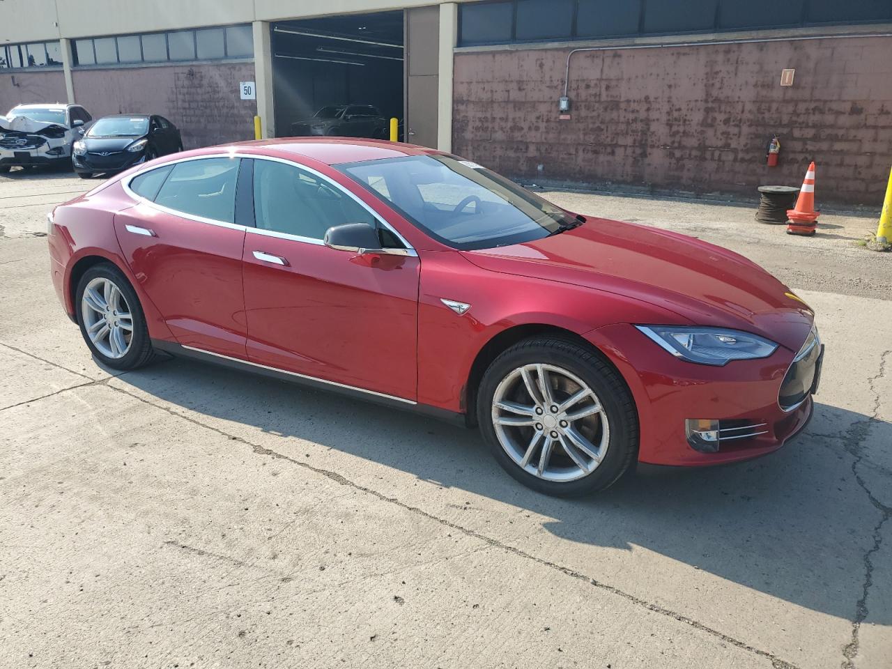 TESLA MODEL S